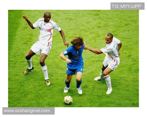 18号足球明星的传奇故事与辉煌成就揭秘 18号足球明星的传奇故事与辉煌成就揭秘